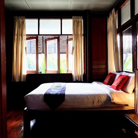Golden Fort Guesthouse Chiang Mai Exterior photo