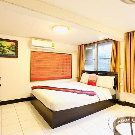 Golden Fort Guesthouse Chiang Mai Exterior photo