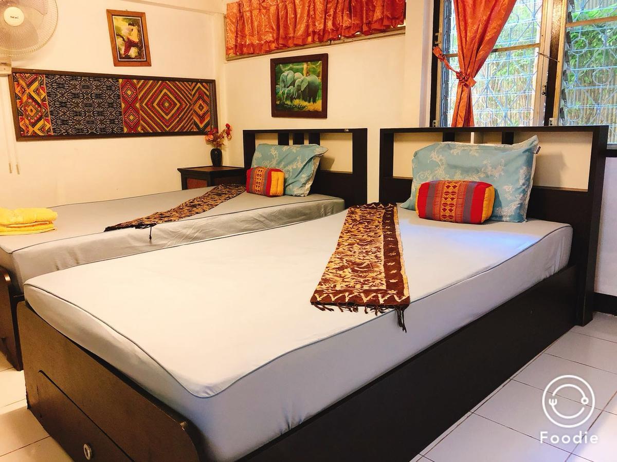 Golden Fort Guesthouse Chiang Mai Exterior photo