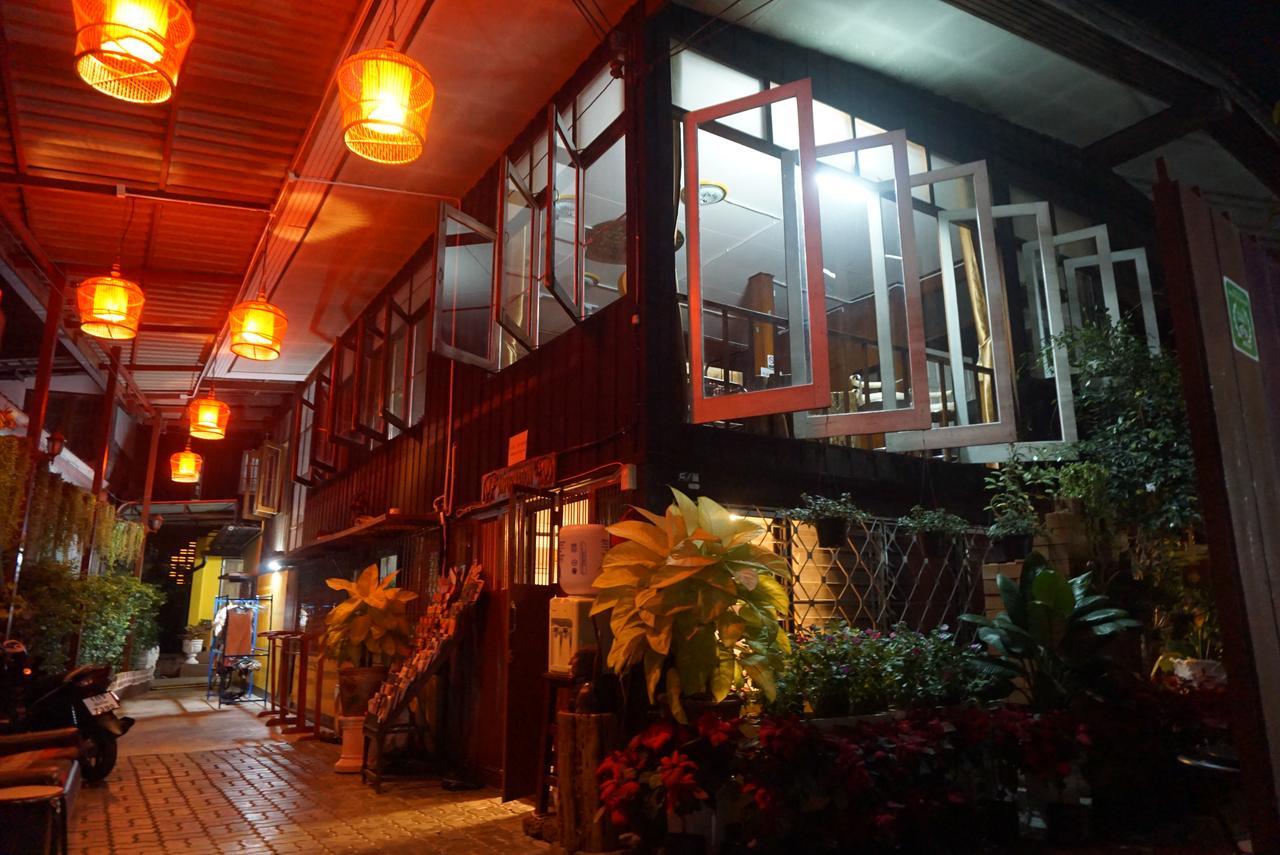 Golden Fort Guesthouse Chiang Mai Exterior photo